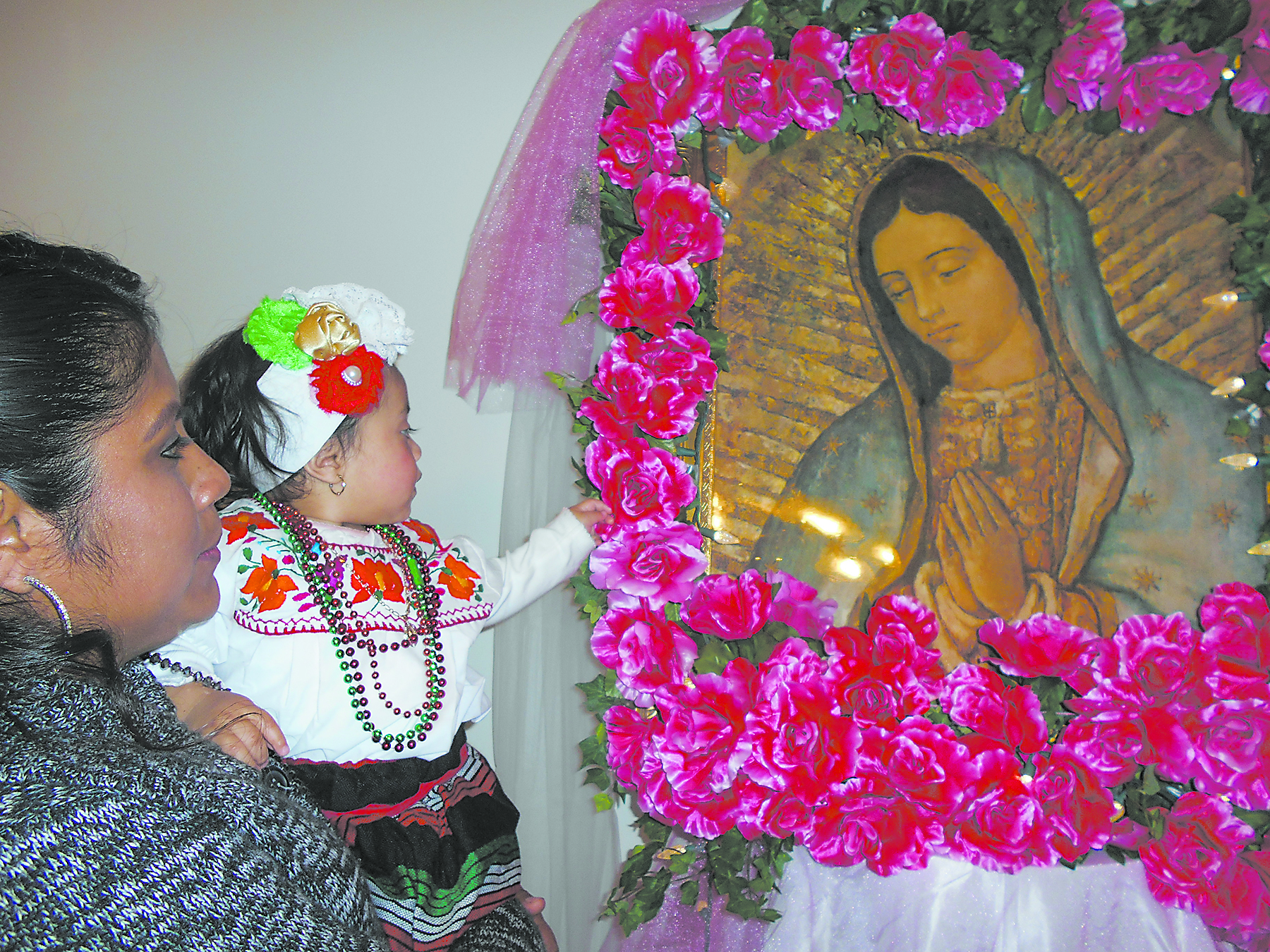 Desde la fe on Instagram: ¡Faltan 20 días para celebrar a Nuestra Madre,  la Virgen de Guadalupe! 🙏 ¡Atención! 👀 Observa la imagen de la Virgen de  Guadalupe que tienes en casa